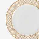 Prato Raso em Porcelana Regalis Branco e Dourado